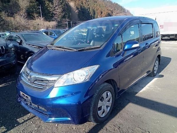Бортовой журнал Honda Mobilio Spike Ремонт балки и замена предохранителя прикури