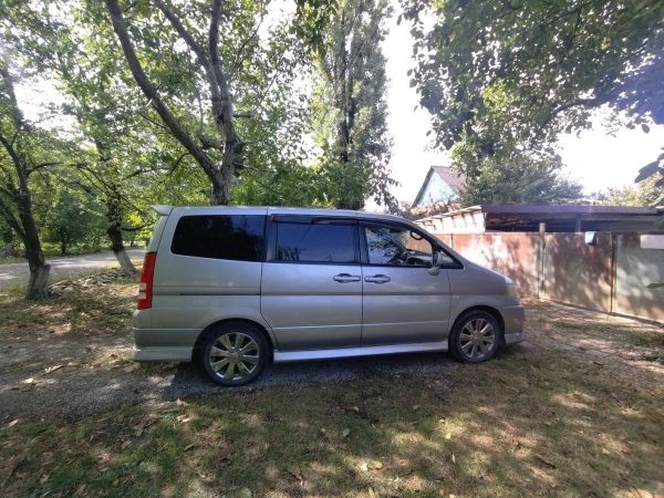 Ниссан Серена 2002 Купить