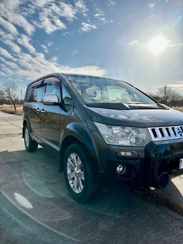 Мицубиси делика 2013. Митсубиси делика 2013г. Делика 2013. Mitsubishi delica d5 2013. Mitsubishi delica 2013.