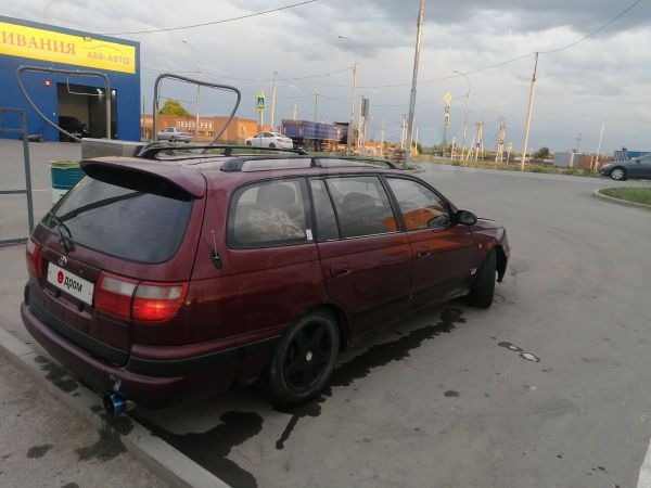 Toyota Caldina 1994 год универсал