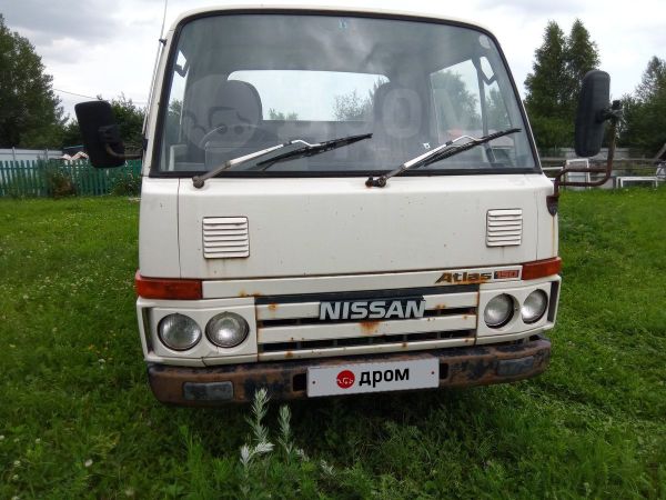 Nissan Atlas эвакуатор